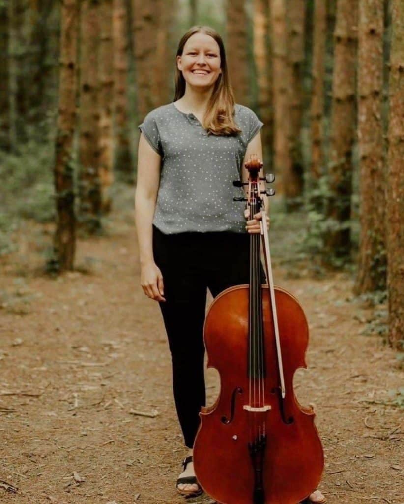 Wesley Hornpetrie Cello Headshot